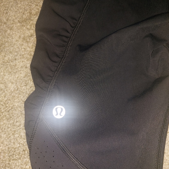 NWOT Lululemon Luxstreme Crops 4 - Picture 4 of 9